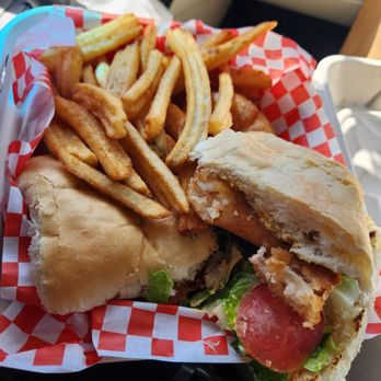 Vista Del Mar - Shrimp po boy - Bars Near Me - Eureka, California Vista Del Mar - Shrimp po boy - Bars Near Me - Eureka, California