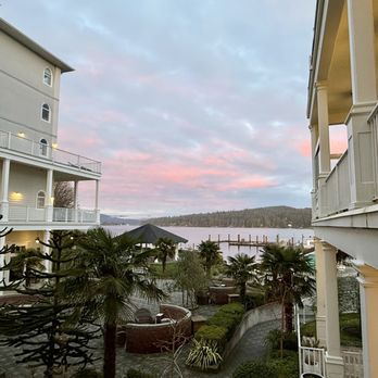 Prestige Oceanfront Resort, WorldHotels Luxury - Hotels Near Me - Sooke, British Columbia