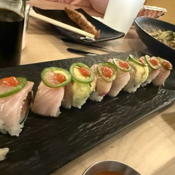 Maru Murfreesboro - Baja fresh - Sushi Bars Near Me - Murfreesboro, Tennessee