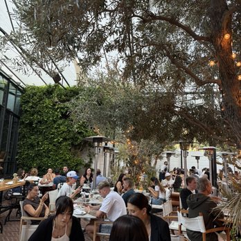 Laurel Hardware - New American Near Me - West Hollywood, California