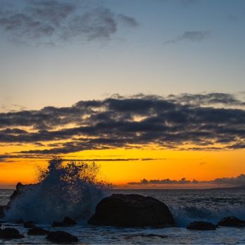 Mile Rock Beach - Beaches Near Me