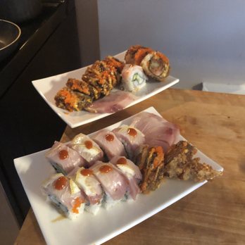 Sushi Tu - Corona, super crunchy & hamachi sashimi - Sushi Bars Near Me - Clearwater, Florida
