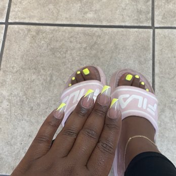 La Nails & Spa - Full set with pedi with Douglas. He was awesome - Nail Salons Near Me - Homosassa, Florida