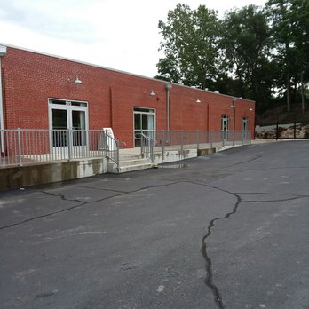 Std Flea Market - Parking lot. - Flea Markets Near Me - Springfield, Missouri