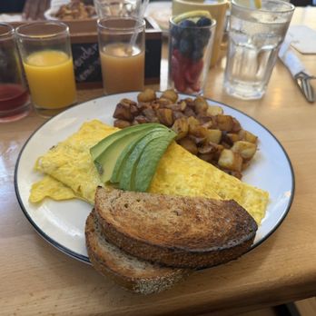 Toast City Diner - Maple bacon and Brie stuffed omelet, breakfast potatoes and toasted rye bread - Breakfast & Brunch Near Me - Cranford, New Jersey Toast City Diner - Maple bacon and Brie stuffed omelet, breakfast potatoes and toasted rye bread - Breakfast & Brunch Near Me - Cranford, New Jersey