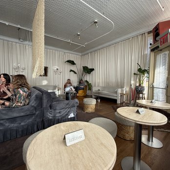Le Lounge