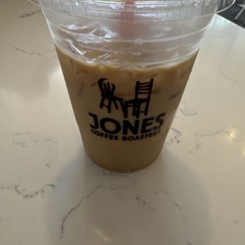 Jones Coffee Roasters - Amazing Vanilla Latte - Coffee Roasteries Near Me - South Pasadena, California Jones Coffee Roasters - Amazing Vanilla Latte - Coffee Roasteries Near Me - South Pasadena, California
