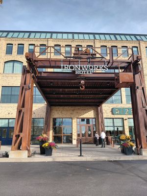 Ironworks Hotel Indy by null