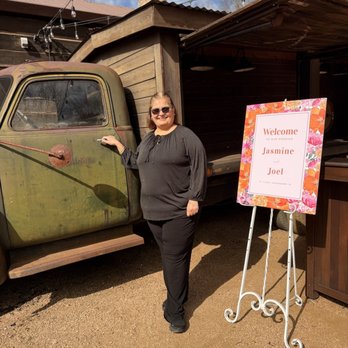 Big Sky Barn - Old truck with mini bar - Wedding Chapels Near Me - Montgomery, Texas