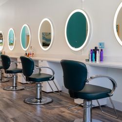 J Roland Salon