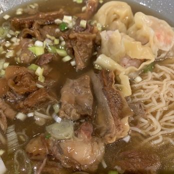 Noodle Stop - Beef brisket and wonton noodle soup - Noodles Near Me - San Francisco, California Noodle Stop - Beef brisket and wonton noodle soup - Noodles Near Me - San Francisco, California