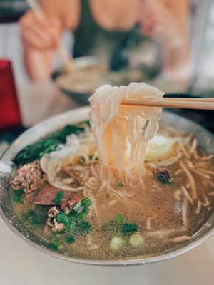 Phởholic by null