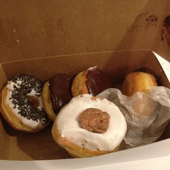 Dandee Donut Factory - Donuts ... - Donuts Near Me - Pompano Beach, Florida Dandee Donut Factory - Donuts ... - Donuts Near Me - Pompano Beach, Florida