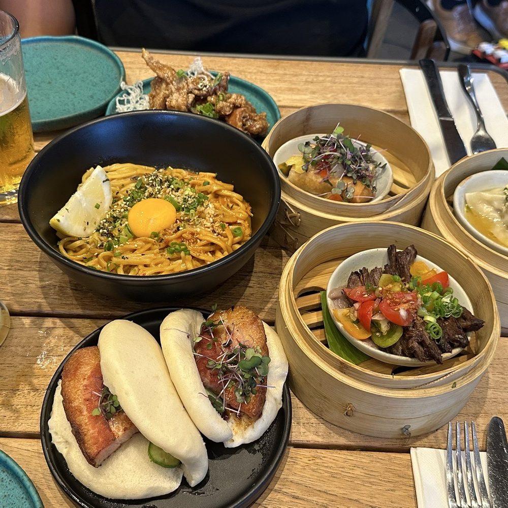 Piko Kitchen + Bar - Cocktail Bars Near Me - Honolulu, Hawaii