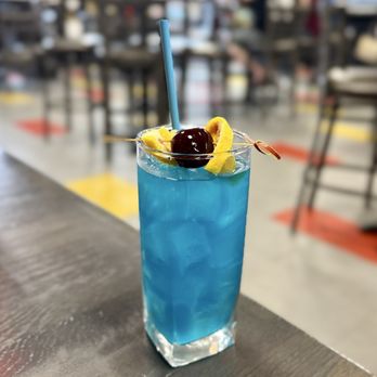 R Town Pizza - Unmoored - Pizza Near Me - Reno, Nevada