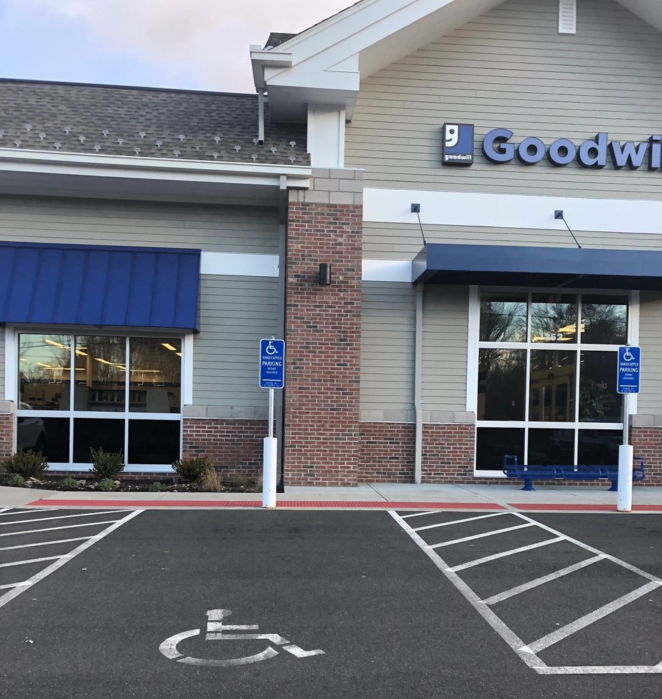 GOODWILL Updated September 2024 13 Reviews 252 Monroe Tpke