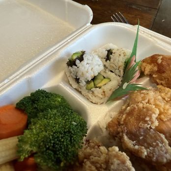 Tenkatori - Veggie rolls with cucumber and avocado - Gluten-Free Near Me - Costa Mesa, California