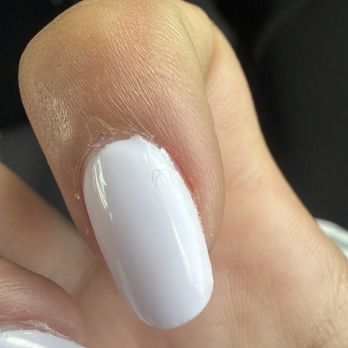 Everly Nail Bar - This is the picture of the unremovable lint in my nail. - Nail Salons Near Me - Kyle, Texas