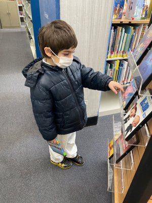 Yonkers Public Library-Grinton I. Will Public Library by null