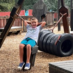 Heaven For Kids - Lots of benches