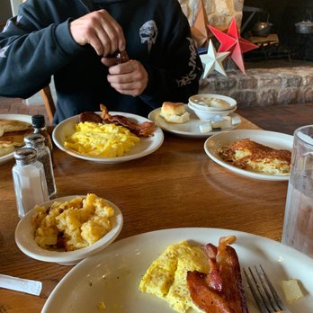 Cracker Barrel Old Country Store - Southern Near Me - Germantown, Wisconsin