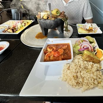 Mariscos Seafari - Camarones A La Diabla, Tacos De Pescado, Molcajete, Pulpito Fritos Botana - Seafood Near Me - Anaheim, California Mariscos Seafari - Camarones A La Diabla, Tacos De Pescado, Molcajete, Pulpito Fritos Botana - Seafood Near Me - Anaheim, California
