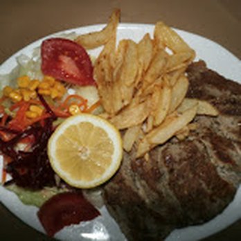 Bar "La Plaza" - Tapas/Small Plates Near Me - Comares, Massachusetts