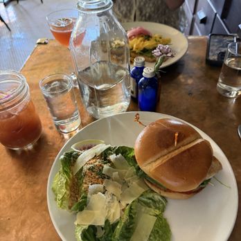 Hillside Farmacy - New American Near Me - Austin, Texas