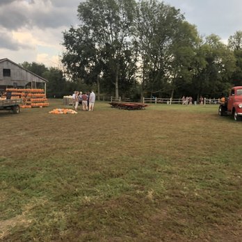 Gentry's Farm - Farms Near Me - Franklin, Tennessee