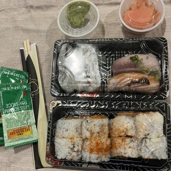 Ichi Umi Sushi - Spicy salmon roll, sake Toro and Hamachi - Sushi Bars Near Me - Austin, Texas
