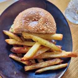 Grill's Ville - Basic burger and fries