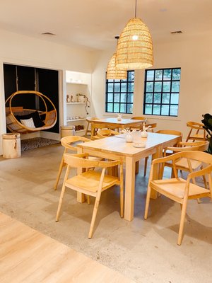 Momona Bakery And Coffee Shop