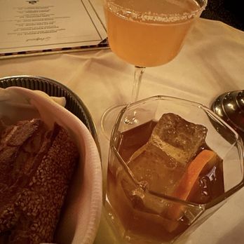 La Dolce Vita - Cocktails and bread - Italian Near Me - Beverly Hills, California La Dolce Vita - Cocktails and bread - Italian Near Me - Beverly Hills, California