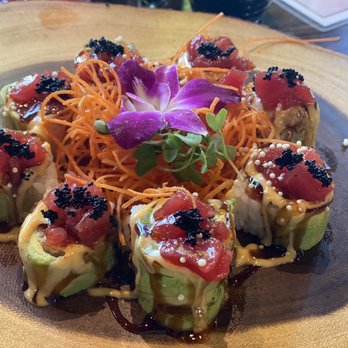 Konnichiwa - Lake Murray Roll - Sushi Bars Near Me - Lexington, South Carolina