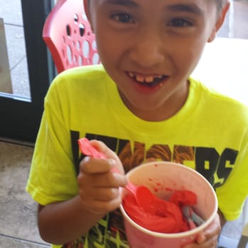 Tutti Frutti - Ice Cream & Frozen Yogurt Near Me - Fairfield, California