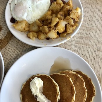 Original Pancake House - Corned Beef Hash N Eggs - really good! Silver Dollar Pancake came with it. - Breakfast & Brunch Near Me - Edgewater, New Jersey
