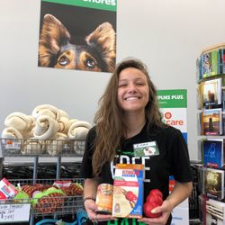Pet Supplies Plus Norton Shores - Customer Service with a smile.
