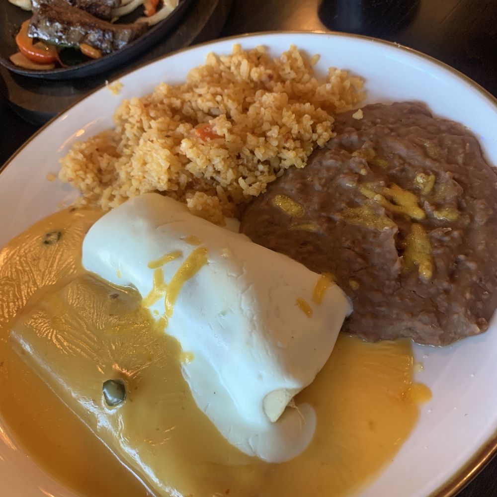 MAD Mexican Grill - Cheese & Chicken Enchilada plate, lunch edition - Mexican Near Me - Keller, Texas MAD Mexican Grill - Cheese & Chicken Enchilada plate, lunch edition - Mexican Near Me - Keller, Texas