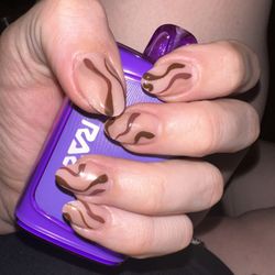 La Perla Nails & Spa - Fudgy nails
