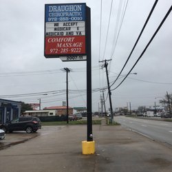 Draughon Chiropractic - Dr. Draughon has been keeping me in shape for 9 years now. Love her and her staff! Thankful for them!