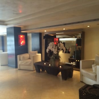 Huntley - Lobby is modern - Hotels Near Me - Santa Monica, California Huntley - Lobby is modern - Hotels Near Me - Santa Monica, California