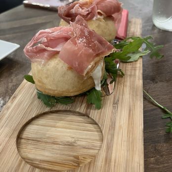 Angelina's Kitchen - Montanara Fritta - Italian Near Me - Woodbridge, New Jersey