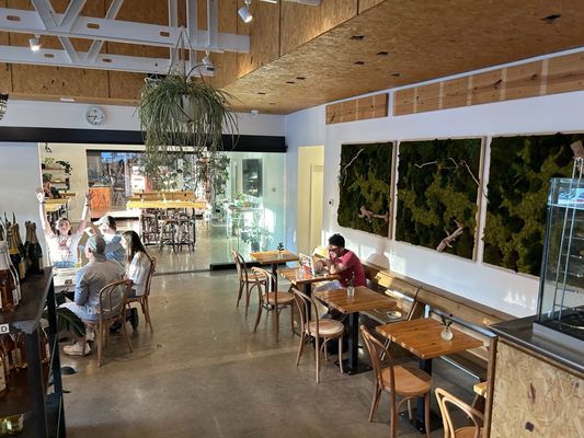 The Meteor Cafe by null