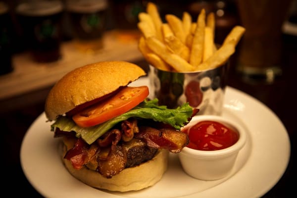 Valley Tavern by null