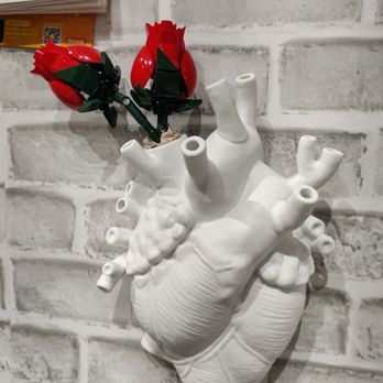 ZillyMonkey - Lego rose in heart wall vase - Gift Shops Near Me - Irvine, California