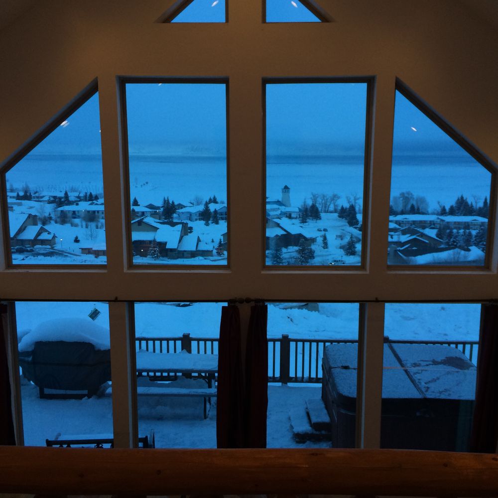 BEAR LAKE CABIN RENTALS 69 N Paradise Pkwy, Garden City, Utah