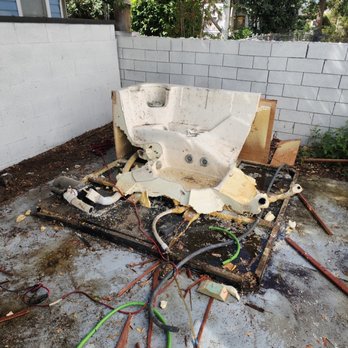 PRS Junk Removal & Hauling - Cut down and removed in less than an hour - Junk Removal & Hauling Near Me - Ontario, California