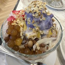 Barrio Fiesta - Halo halo