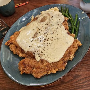 Reba's Place - Chicken fried steak, mashed potatoes, green beans. - American Near Me - Atoka, Oklahoma Reba's Place - Chicken fried steak, mashed potatoes, green beans. - American Near Me - Atoka, Oklahoma