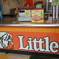 Little Caesar's Pizza - $5 lunch with the quickness